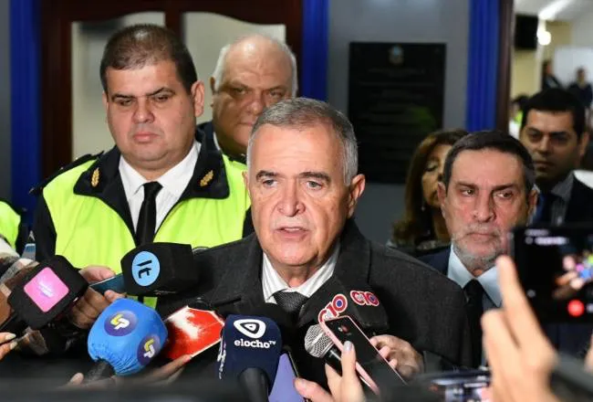 Osvaldo jaldo policía ministro de salud